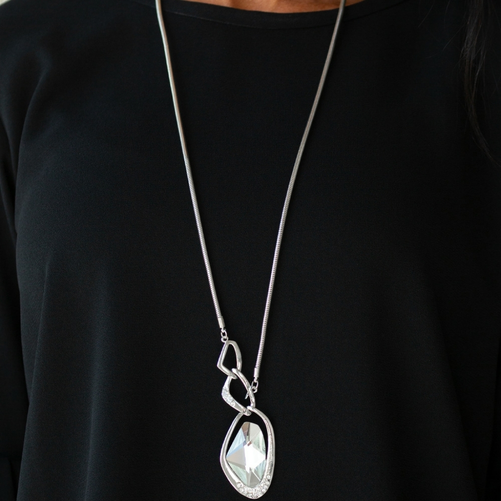 💥2/$10💥 Necklace Set (with matching earrings)